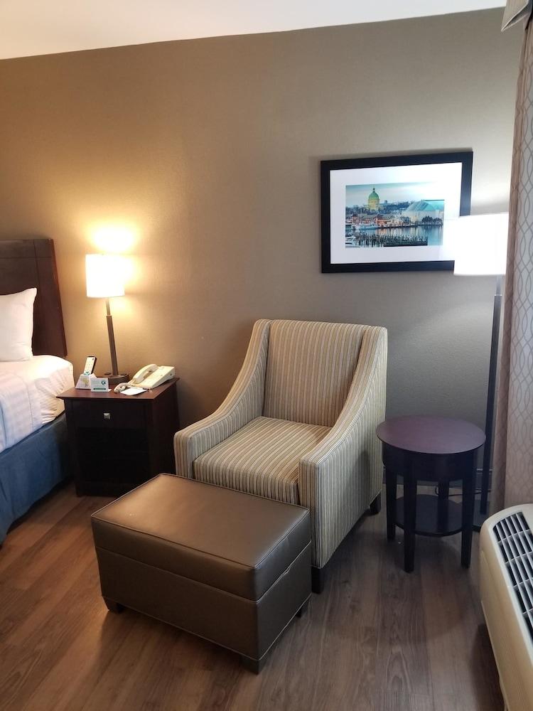 เบสท์ เวสเทิร์น แอนนาโปลิส Hotel แอนแนโพลิส ภายนอก รูปภาพ